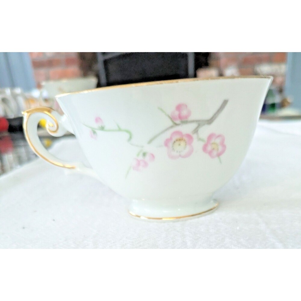 Vintage Yamaka China Teacup Pink Floral Camellia Gold Trim Occupied Japan